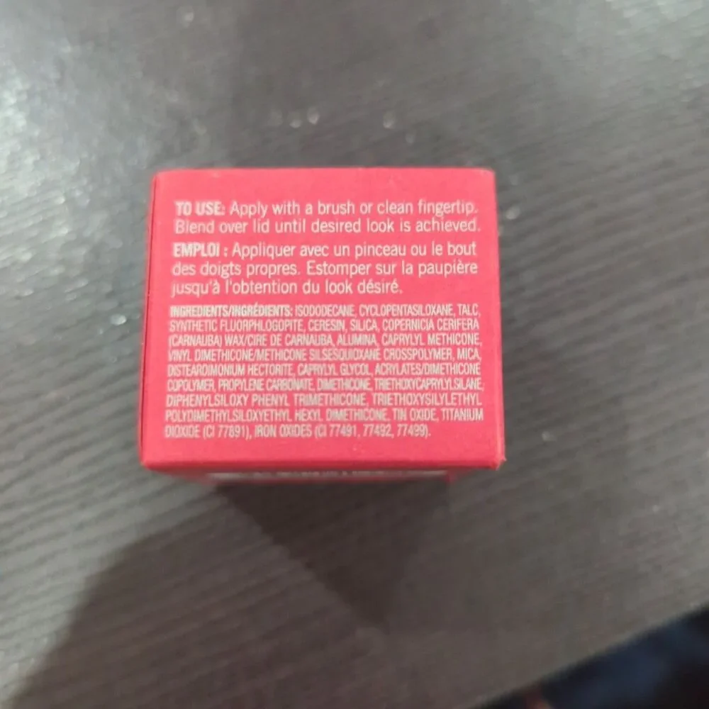 Avon fmg Glimmer Longwear Gel Eyeshadow In Firefly BNIB